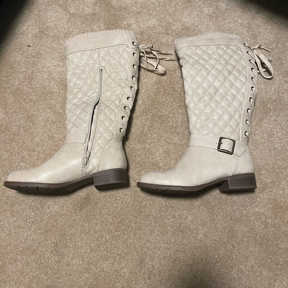 NOT FOR SALE Reposhing Cream colored boots that were NWB when I purchased. - Picture 4 of 7